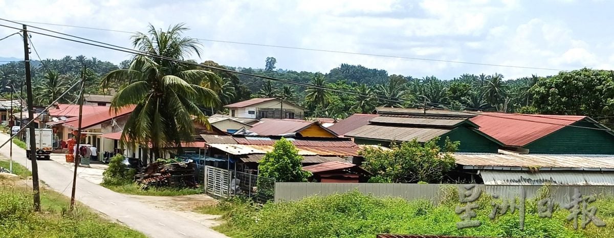 强风袭击乌鲁晏斗村 10户遭殃