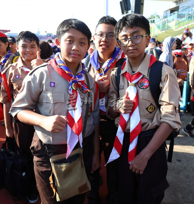 彭亨国际童军围巾节获1万9397名童军参与,获马纪录大全认可。