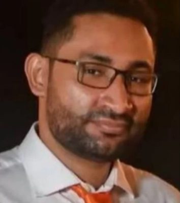 惊悚瞬间!巨型货柜车公路倾翻 旁边司机连人带车被压扁惨死