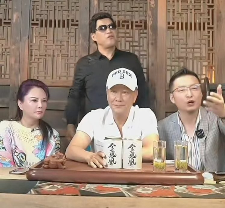 成奎安翻生直播带货?李修贤陪卖网轰消费故人