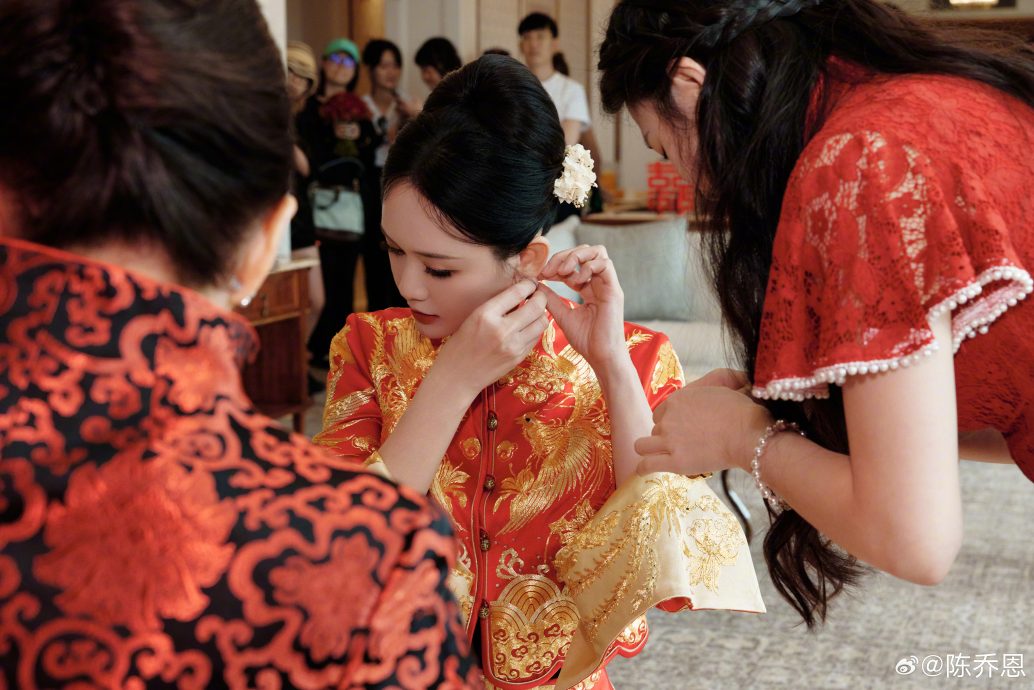 明道在婚礼舞台喂奶 陈乔恩:不用帮我挡酒没关系