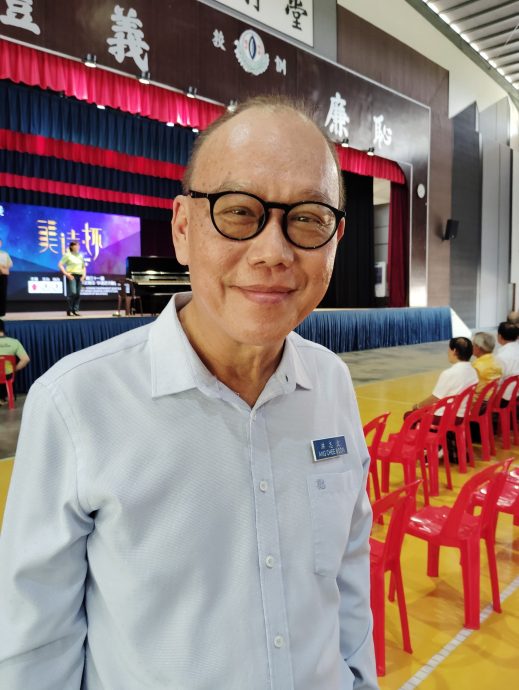 柔:新闻:利丰港培华独中欢迎小六毕业生参加入学试,明年起全面加强学生学术掌握