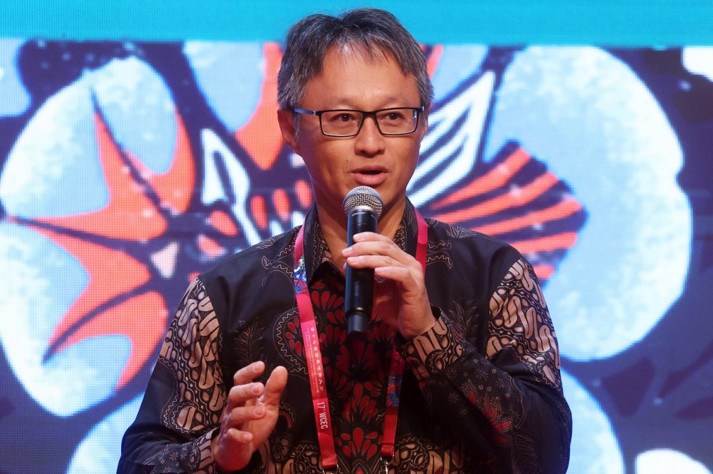 潘健成:华商多投资华教 “自己种树自己凉”