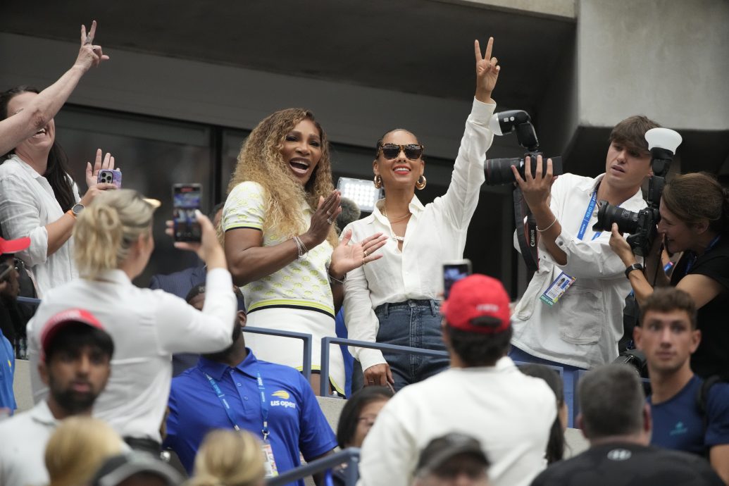 美网|巴黎奥运决赛后再胜维基奇 郑钦文连续2年闯8强