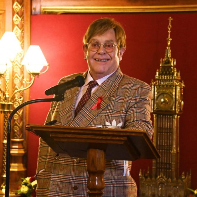 艾顿庄眼睛严重感染 视力受损