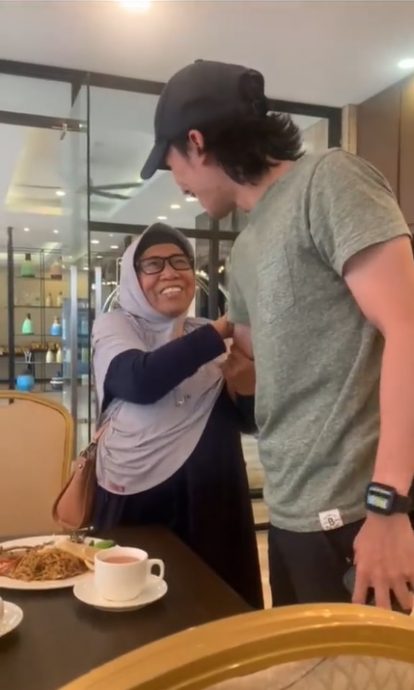 视频|分离18年忘了小孩已长大 奶妈见面问他“你是谁?”