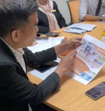 视频|甲酒店赢网赞 入住退房皆2pm