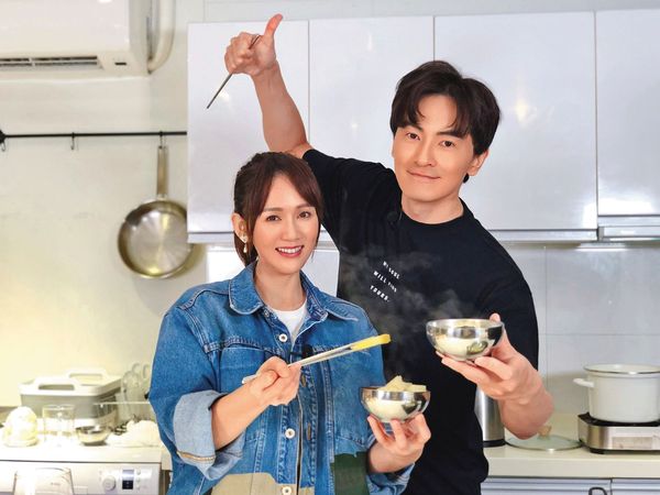 陈乔恩浮罗交怡补办海岛婚礼 邀七朵花安以轩见证幸福