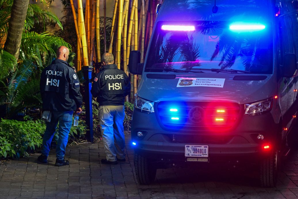 饶舌天王Diddy被逮  涉性贩卖案遭联邦起诉 