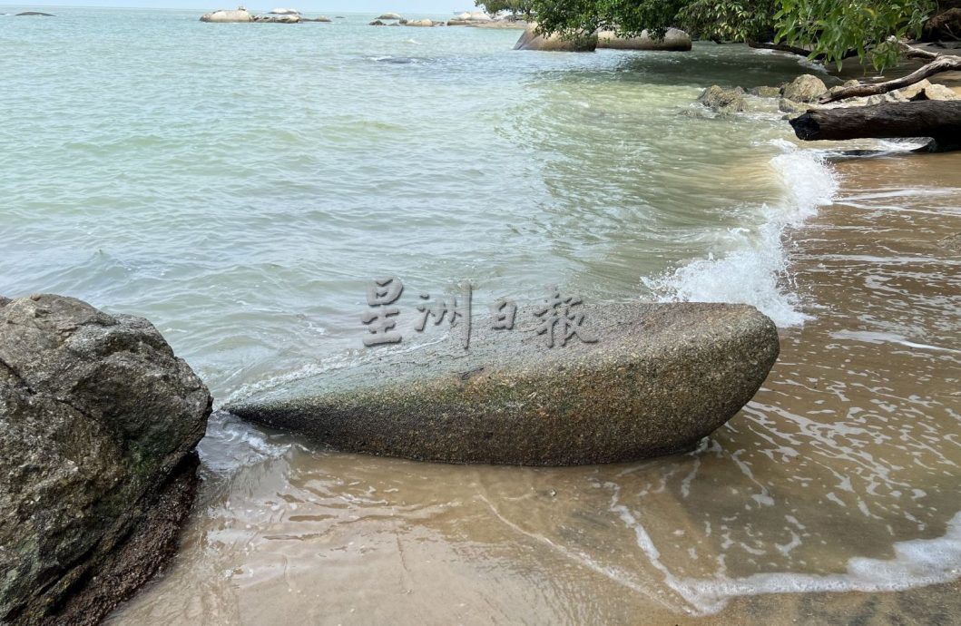 【星角摄】:踏浪观赏“石头世界”