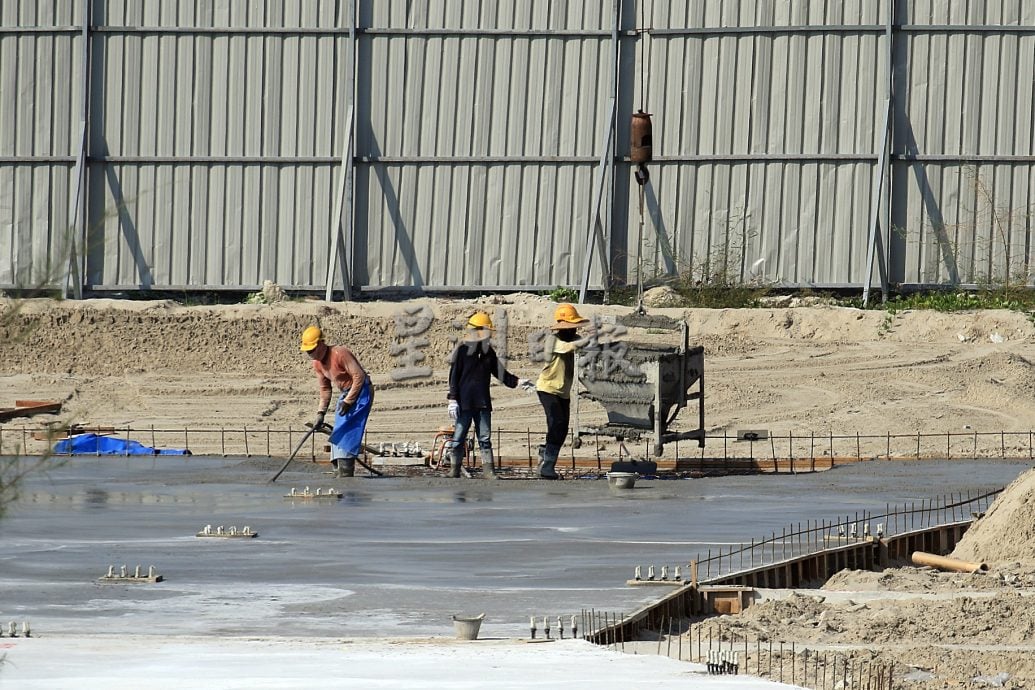 星角摄:烈日下的你们,辛苦了!