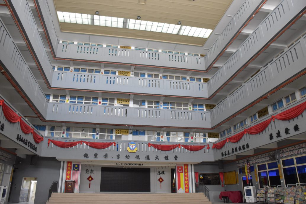 (30/9见报)/大都会/《校园我董》万津中华小学董事长邱明宝