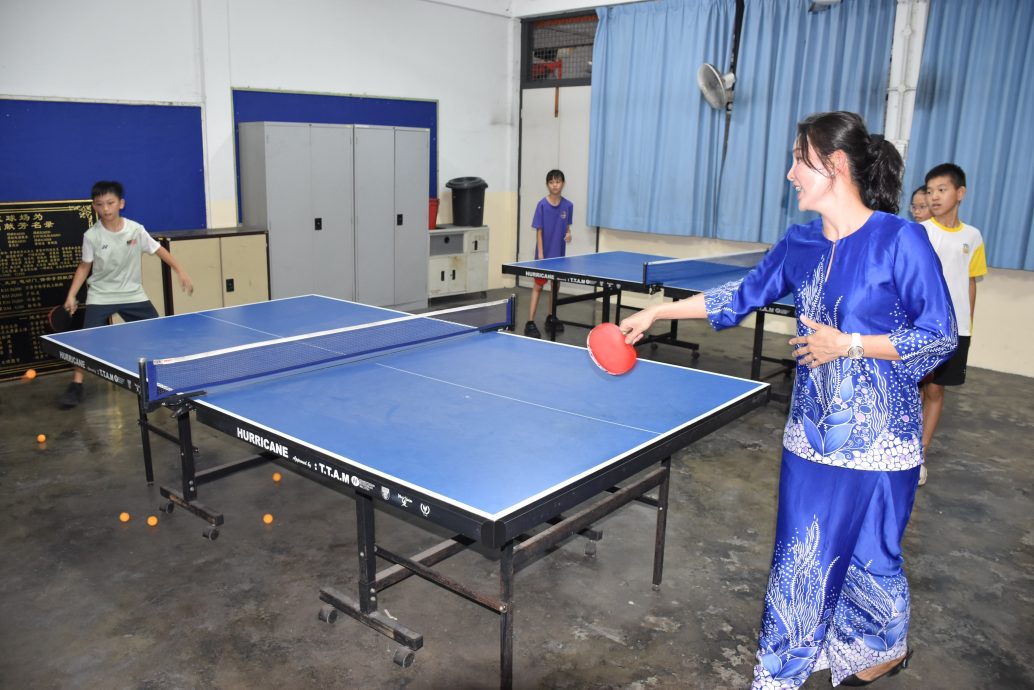 (30/9见报)/大都会/《校园我董》万津中华小学董事长邱明宝