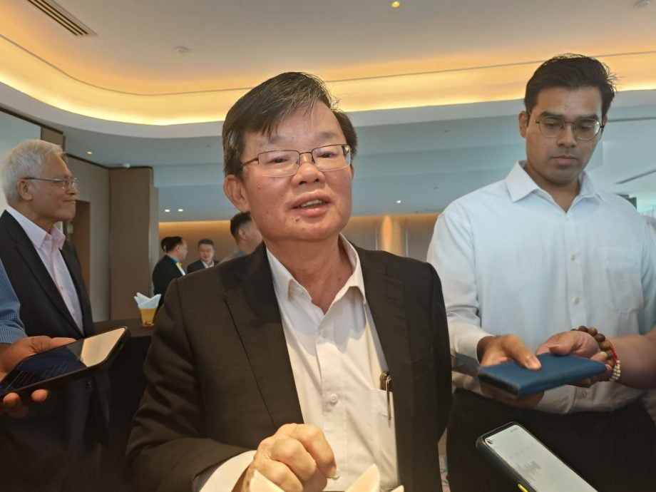 曹观友否认将成“跛脚鸭首长” 誓言州政府会继续推动已定计划