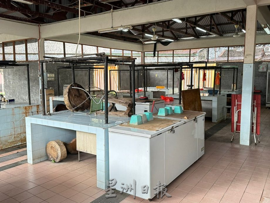 (古城封面主文)哥打拉沙马那巴刹提升工程进展达55% 贩商掏腰包请保安守夜