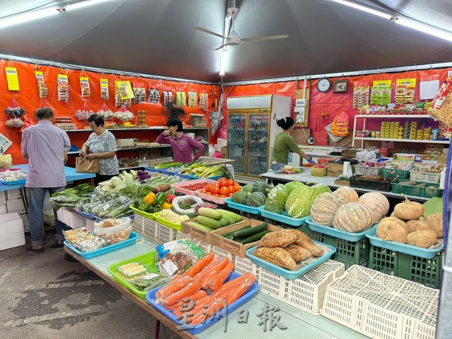 (古城封面主文)哥打拉沙马那巴刹提升工程进展达55% 贩商掏腰包请保安守夜