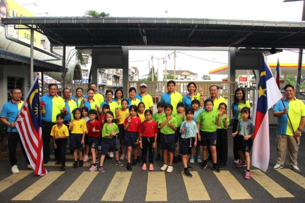 (古城版)平民小学爱国越野赛跑暨国庆庆典