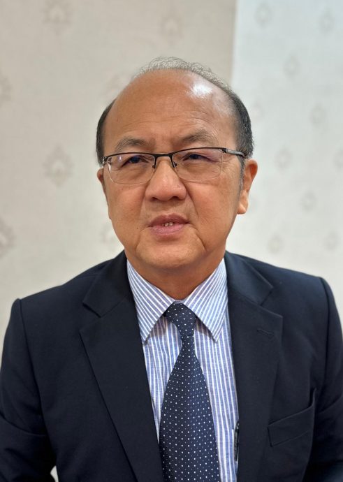 (古城版)马六甲德林达军营的玛拉理科初级学院食堂与咖啡厅关闭14天