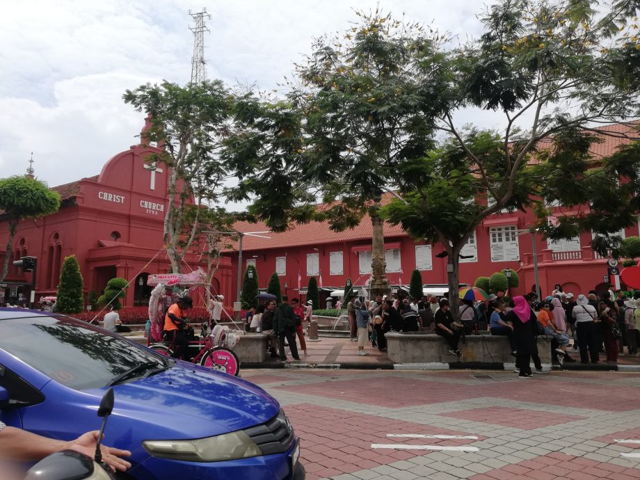 (古城第五版主文)甲市政厅减垃圾桶 教育执法改善古城卫生