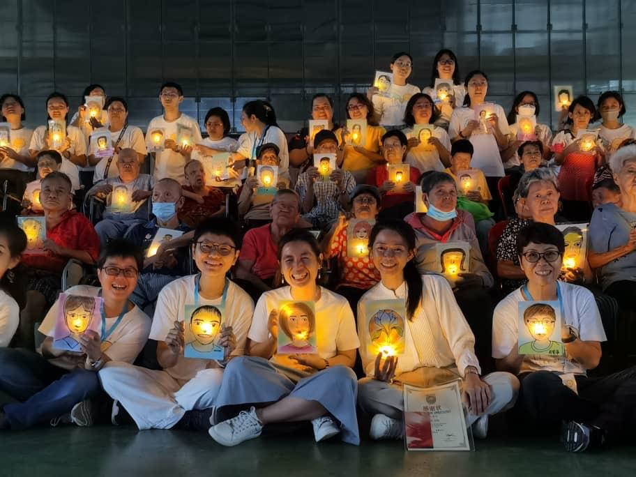 (大都会)希望之谷欢庆中秋《照亮团圆·点燃希望》/12图