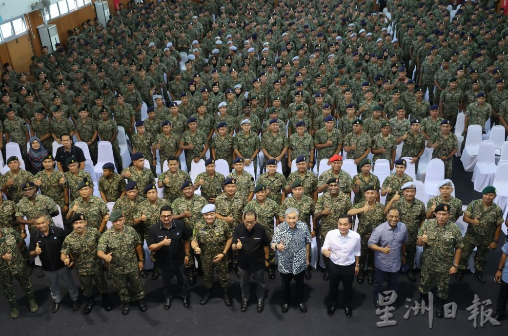 (已签发)全国:阿末扎希:政策维持原样 阿克马郭素沁纷争已过去