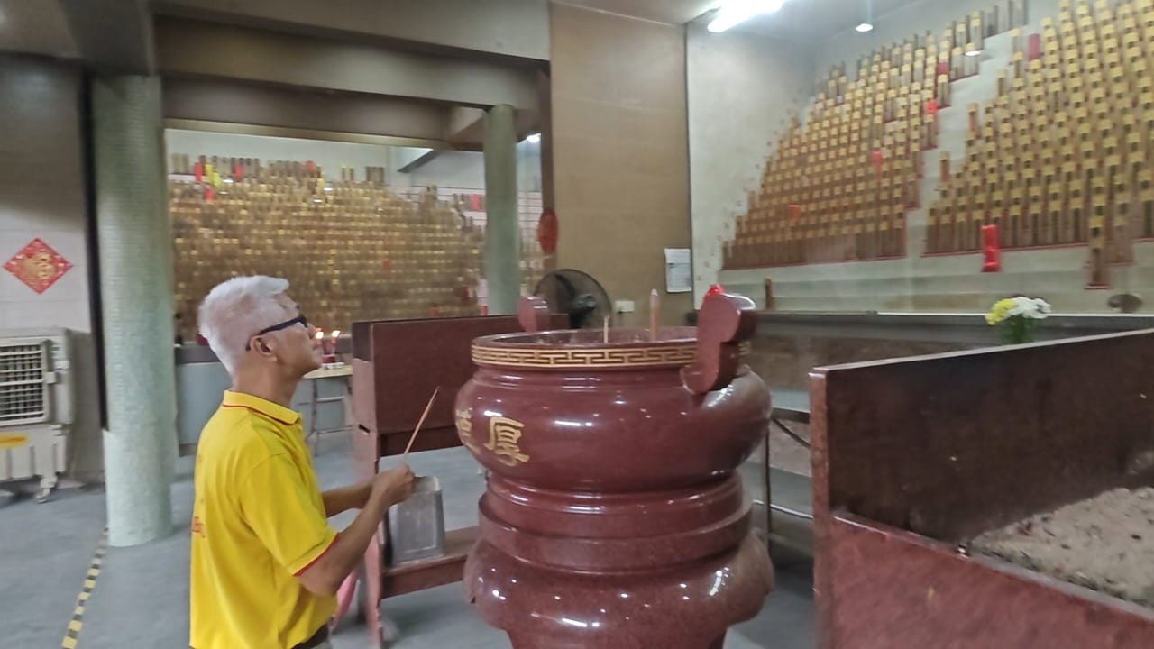 (已签发)柔:【善心美事】紫书阁老医师林惠明 默默服务35年