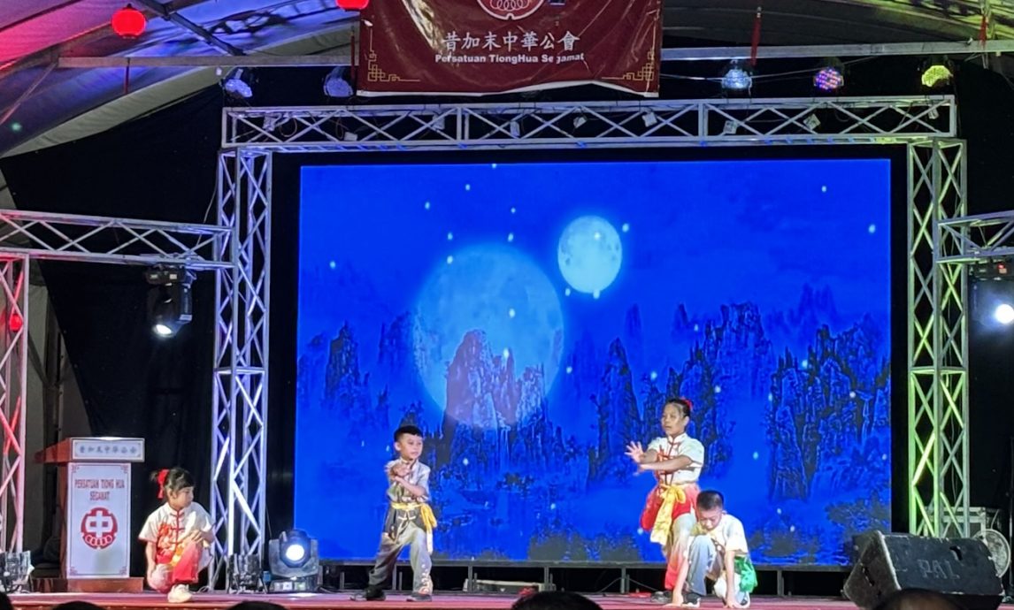 (已签发)柔:地方政府禁娱乐活动,昔中秋嘉年华调整节目