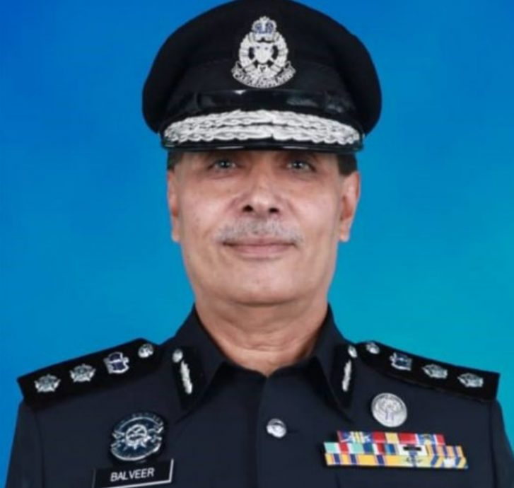 (已签发)柔:坠电话骗局 64岁妇女损失逾20万令吉