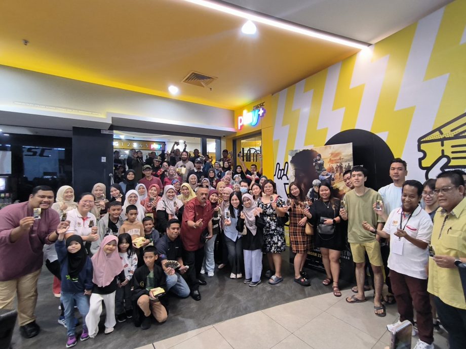 (已签发)柔:张念群赠240戏票 携古来民众共赏大马军事电影