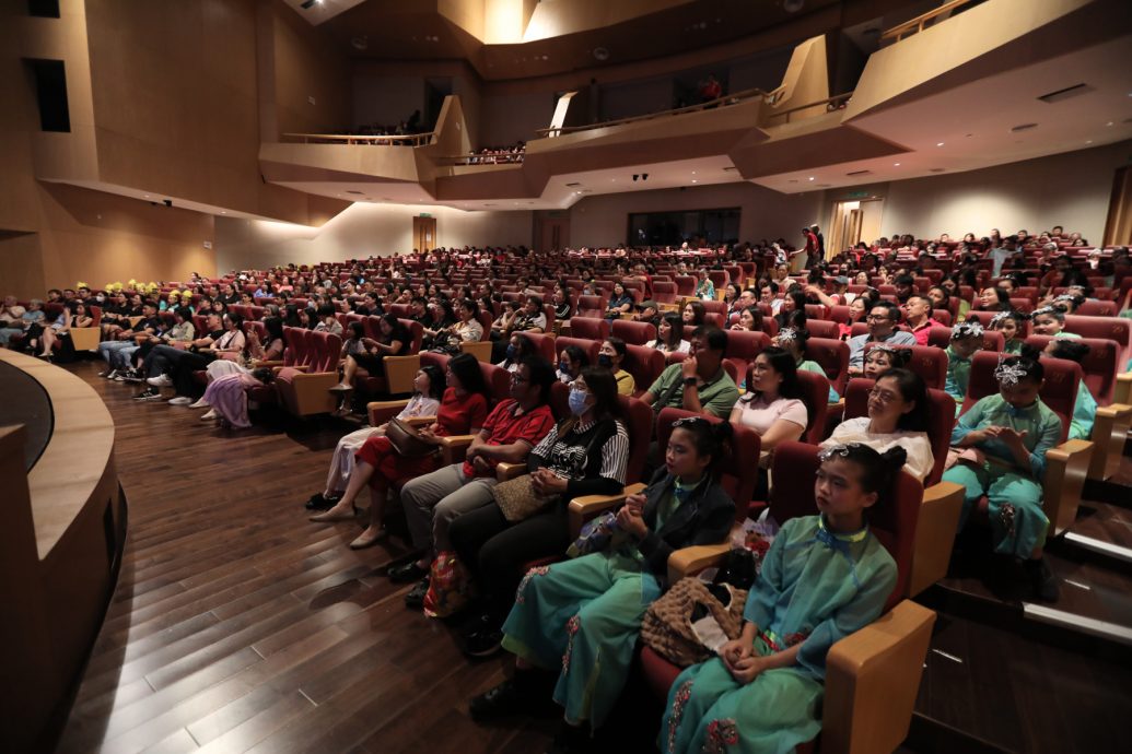 (已签发)柔:**教育版头**首届由南启航 柔华族舞校际观摩赛跳出高水平