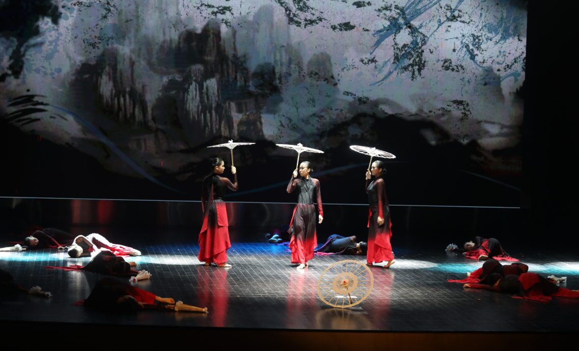 (已签发)柔:**教育版头**首届由南启航 柔华族舞校际观摩赛跳出高水平