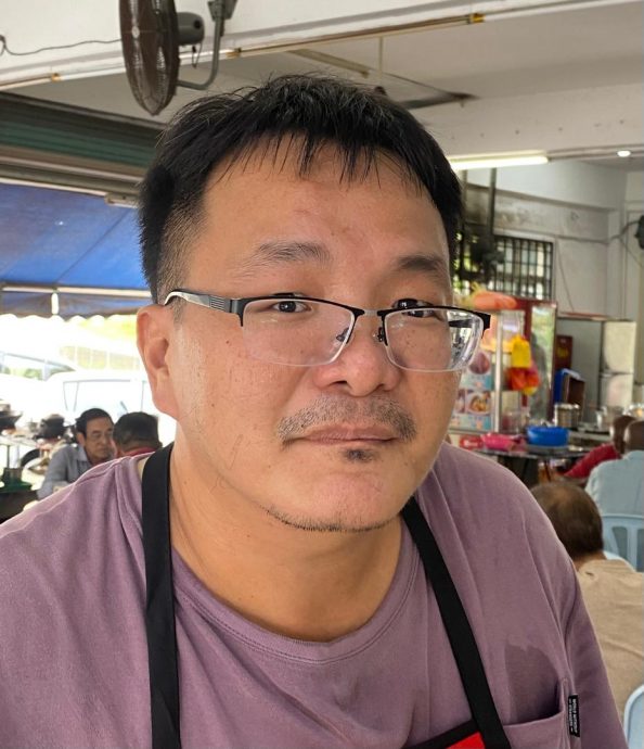 (已签发)柔:新邦令金商业区野鸽燕子随处筑巢 业者各处奇招应对“天外飞屎”
