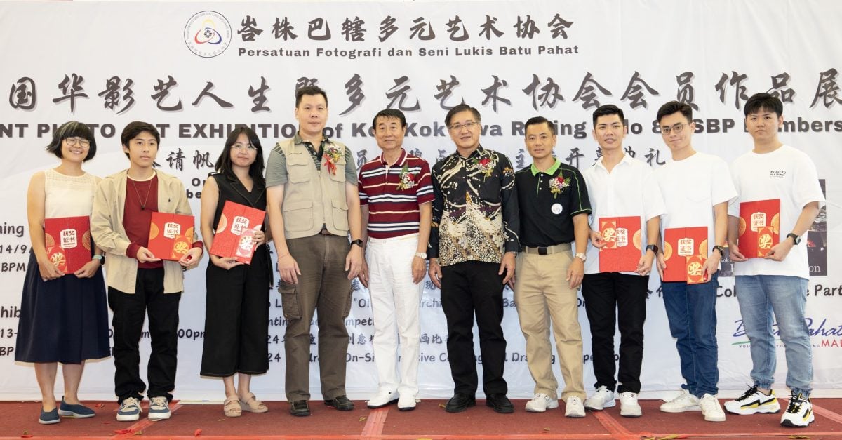 沈振川:峇多元艺术协会办展览,吸引更多人关注艺术