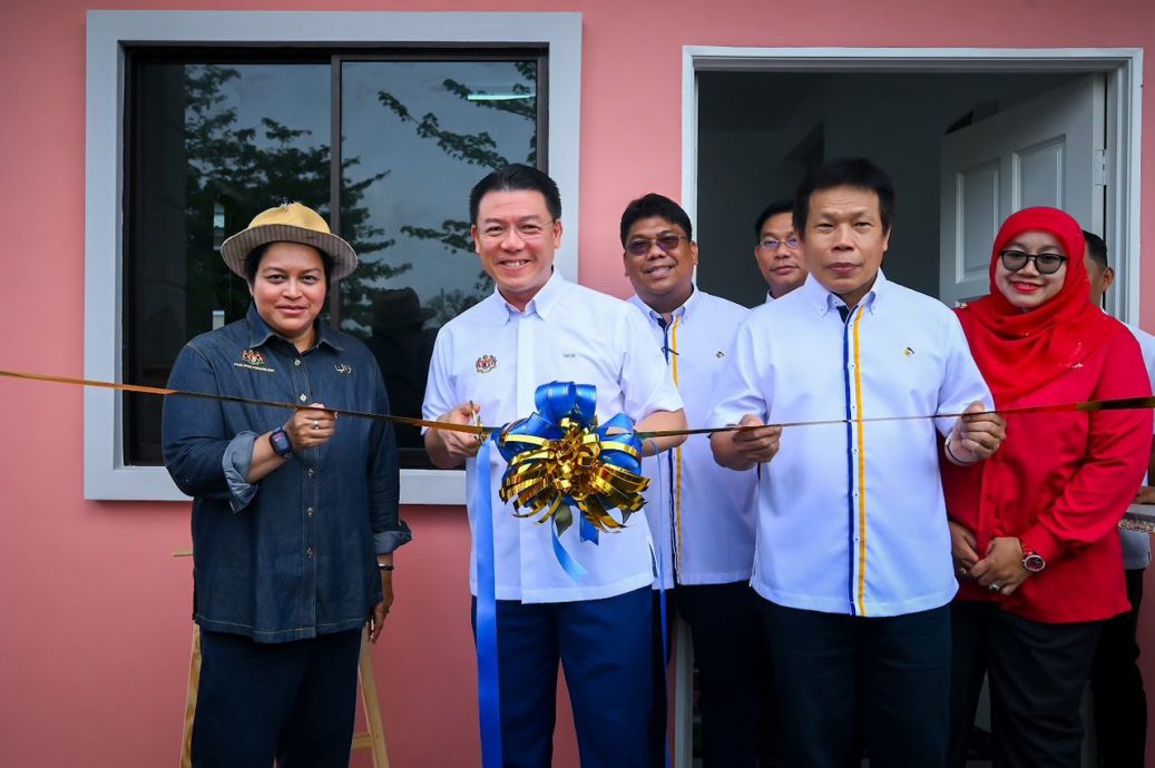 (已签发)柔:**版三新头**倪可敏:拨款2亿6700万令吉 提升柔州40项基建