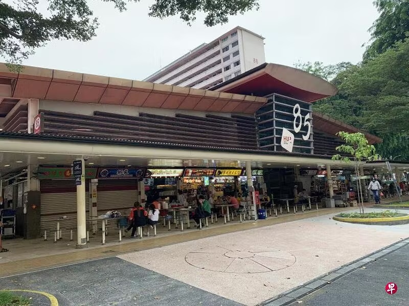 (已签发)柔:狮城二三事:五旬男要阻打架 反与人大打出手