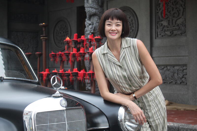 (已签发)柔:狮城二三事:新山拍《小娘惹之翡翠山》郑惠玉戏内外 尽显阿姐风范