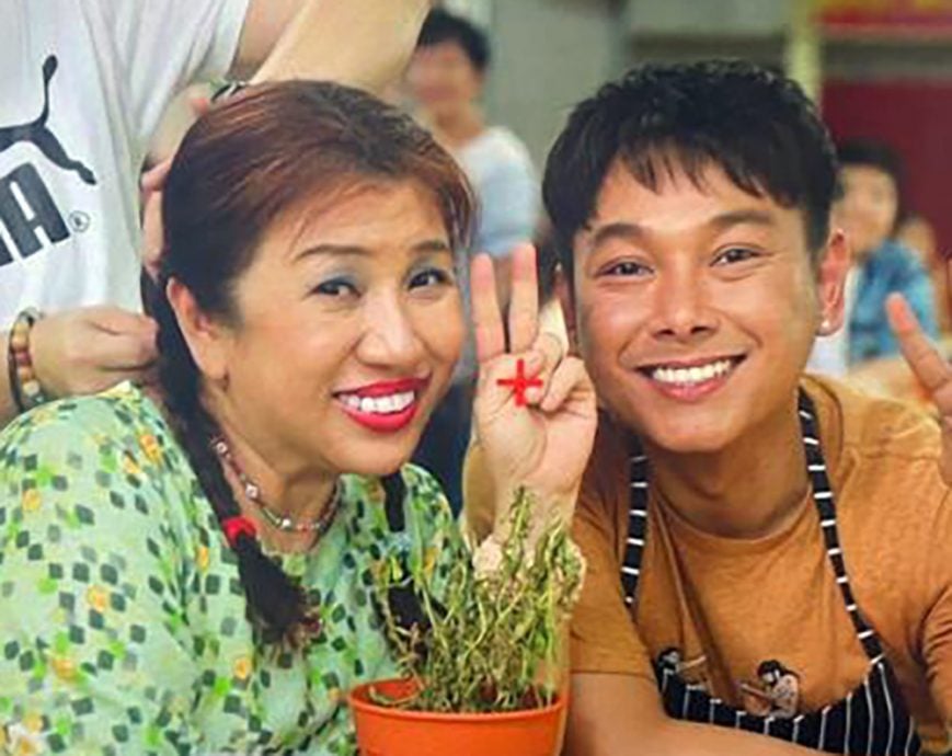 (已签发)柔:狮城二三事:行为失常被捕 狮城艺人纷表惊讶 刘玲玲:盼廖永谊克服心魔