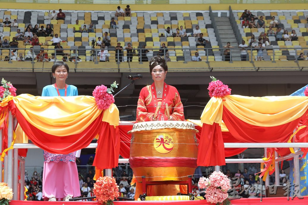 (此文 先给夜报)中华鼓、共创吉尼斯世界纪录活动