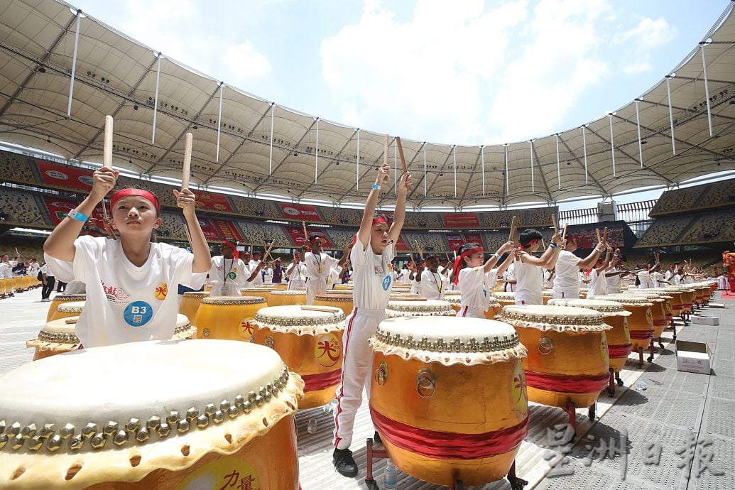 (此文 先给夜报)中华鼓、共创吉尼斯世界纪录活动