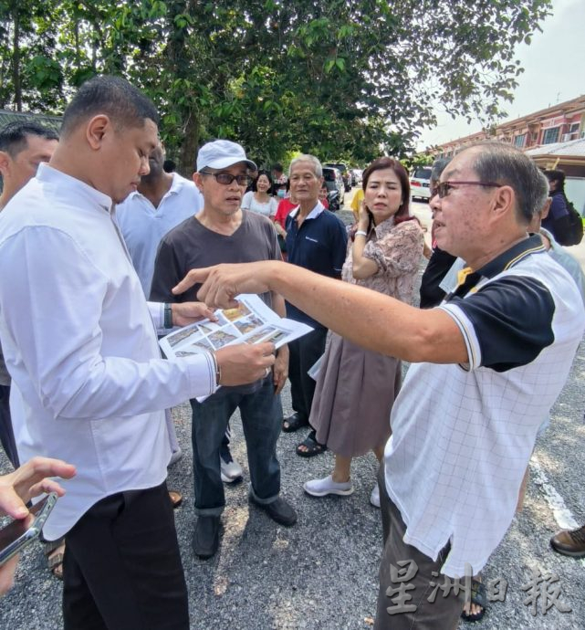 (版3头)大都会/河畔泥土流失严重,住宅区路肩龟裂下沉严重,居民忧发生严重土崩!