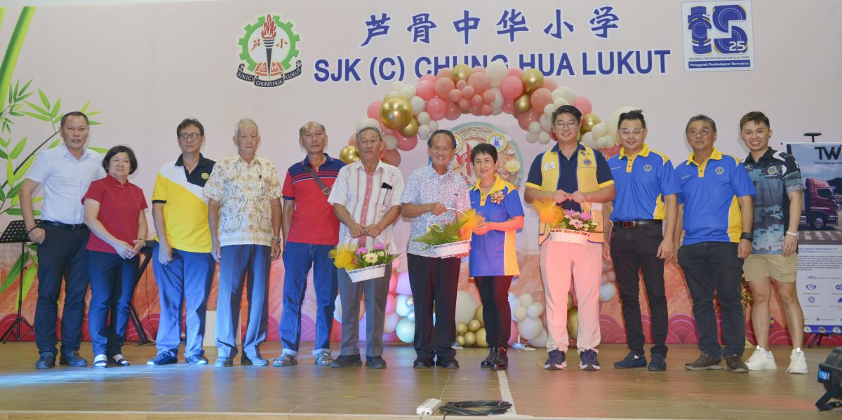 PD中秋嘉年华 千人聚集 芦小校园闹哄哄