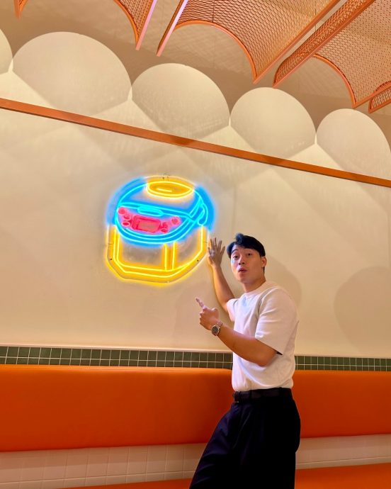 Uncle Roger新餐厅911开张 内部装潢抢先曝光!