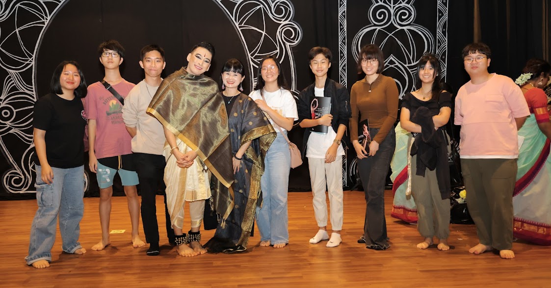 6/10见报∕我们-林绍煕独爱印度古典舞蹈“婆罗多舞”,苦练8年成全柔首位办婆罗多舞结业展华裔男舞者