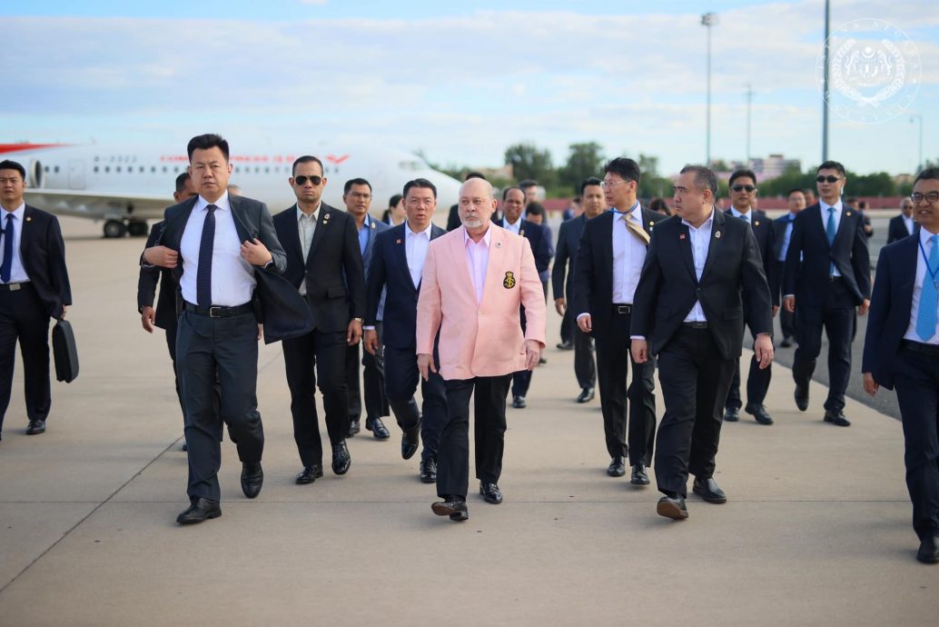 “中国发展惊人” 陆兆福:值得大马学习