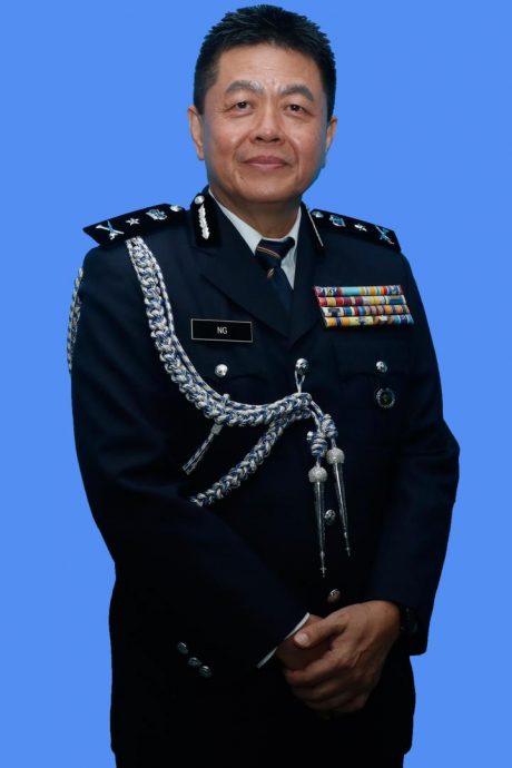 林国璋受封拿督斯里勋衔 霹苏丹华诞册封213臣民