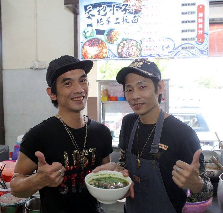 天地小子纯手工板面 富嚼劲弹牙棒棒哒