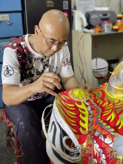 【大城小镇:兵如港/02】传承醒狮文化,重燃生命力──忠圣龙狮神画艺术坊