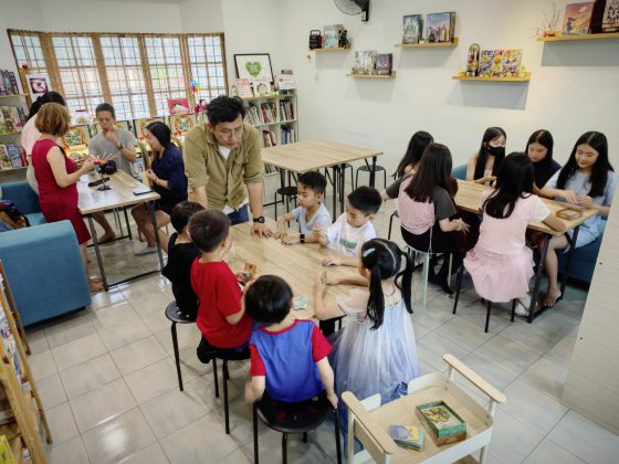 【大城小镇：兵如港／05】大象哥哥，办营队组桌游，亲子一起玩！