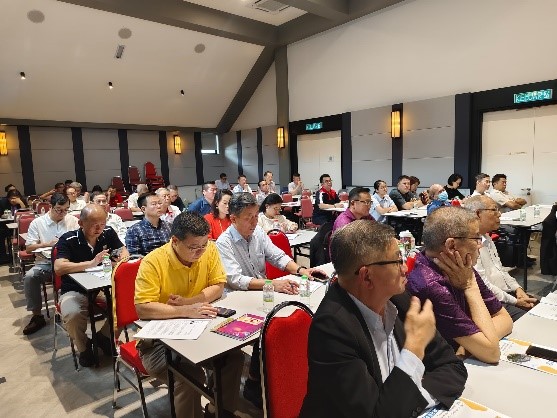 上网(大都会)雪隆董联会新届理事就职 办研习营探讨新时代教育/4图