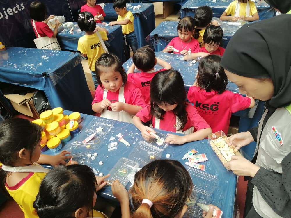 不受数字化趋势影响,彭民众图书馆借书量增长62%。